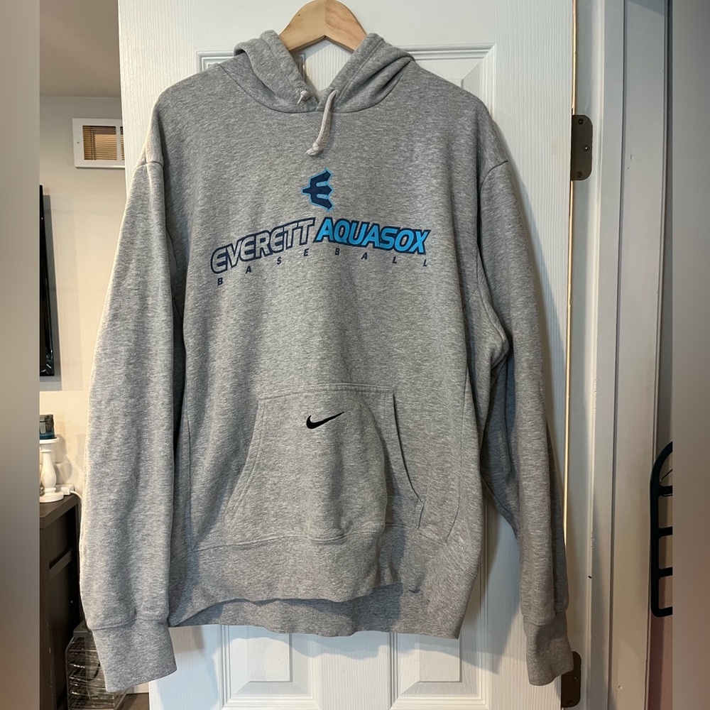 Vintage Pocket Swoosh Everett Aquasox Hoodie